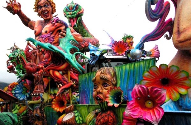 A float from the Black and White Carnival