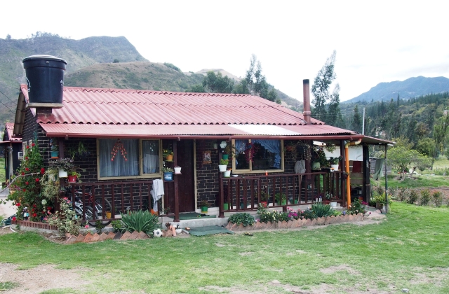 Farm house in Sutatausa