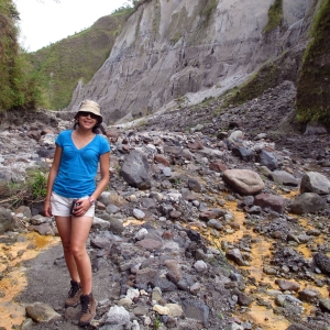 Sendero hacia el cráter del Volcán Pinatubo