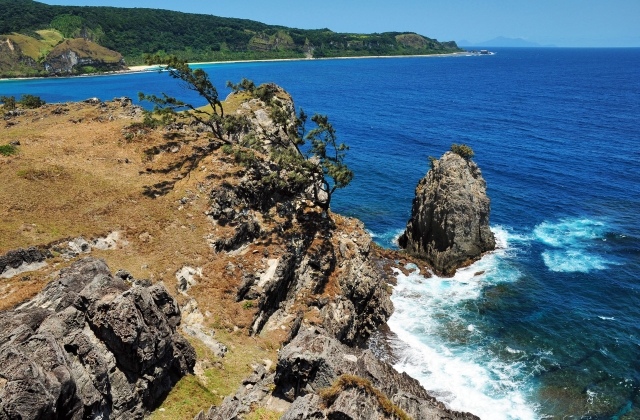 En la parte superior de la ensenada Sibang en la Isla de Calayán